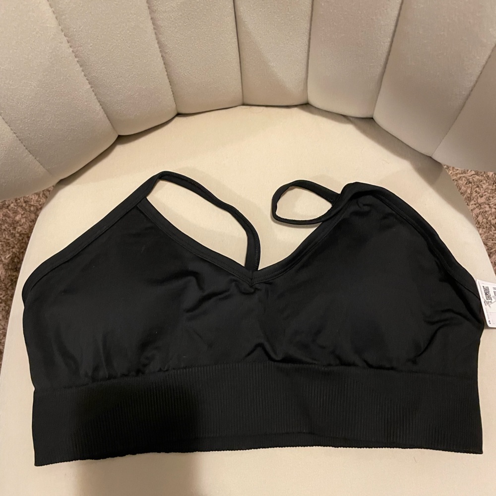 NWT Lululemon sports bra